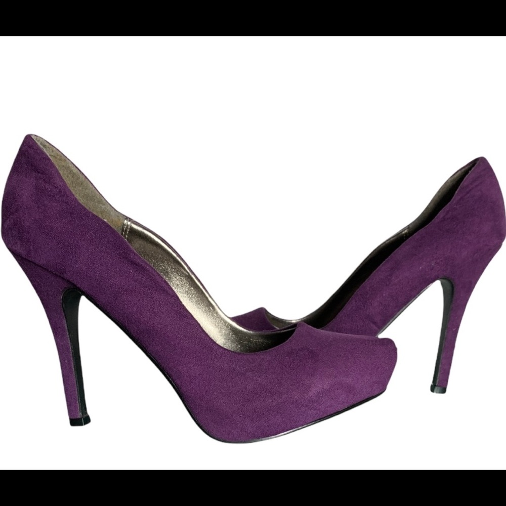 Wild Diva purple pointed toe stiletto heel shoes Size 6.5